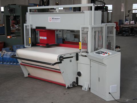 移动式皮带送料裁断机