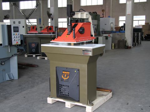 弯头摇臂裁断机20T