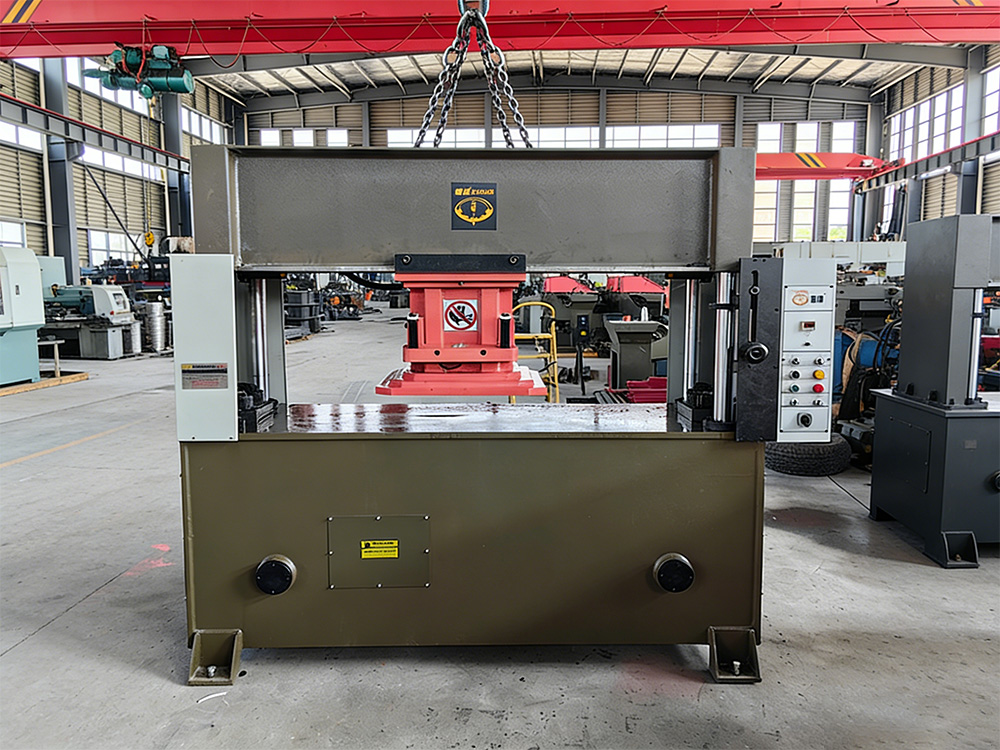 精密四柱移动式裁断机30T