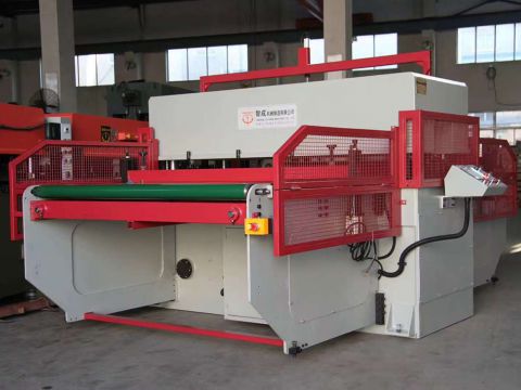 全自动步进式精密四柱