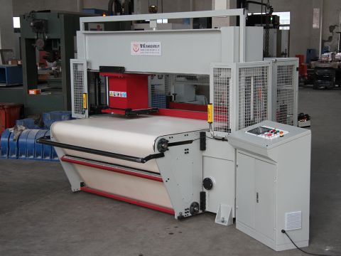 移动式皮带送料裁断机