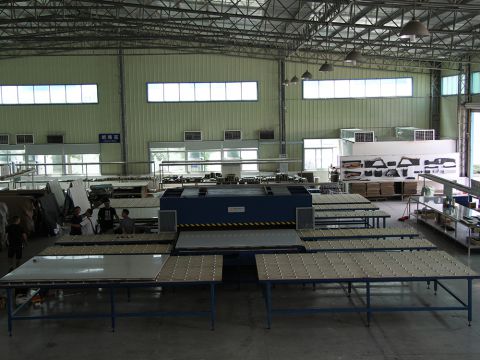 真皮多面送料裁断机